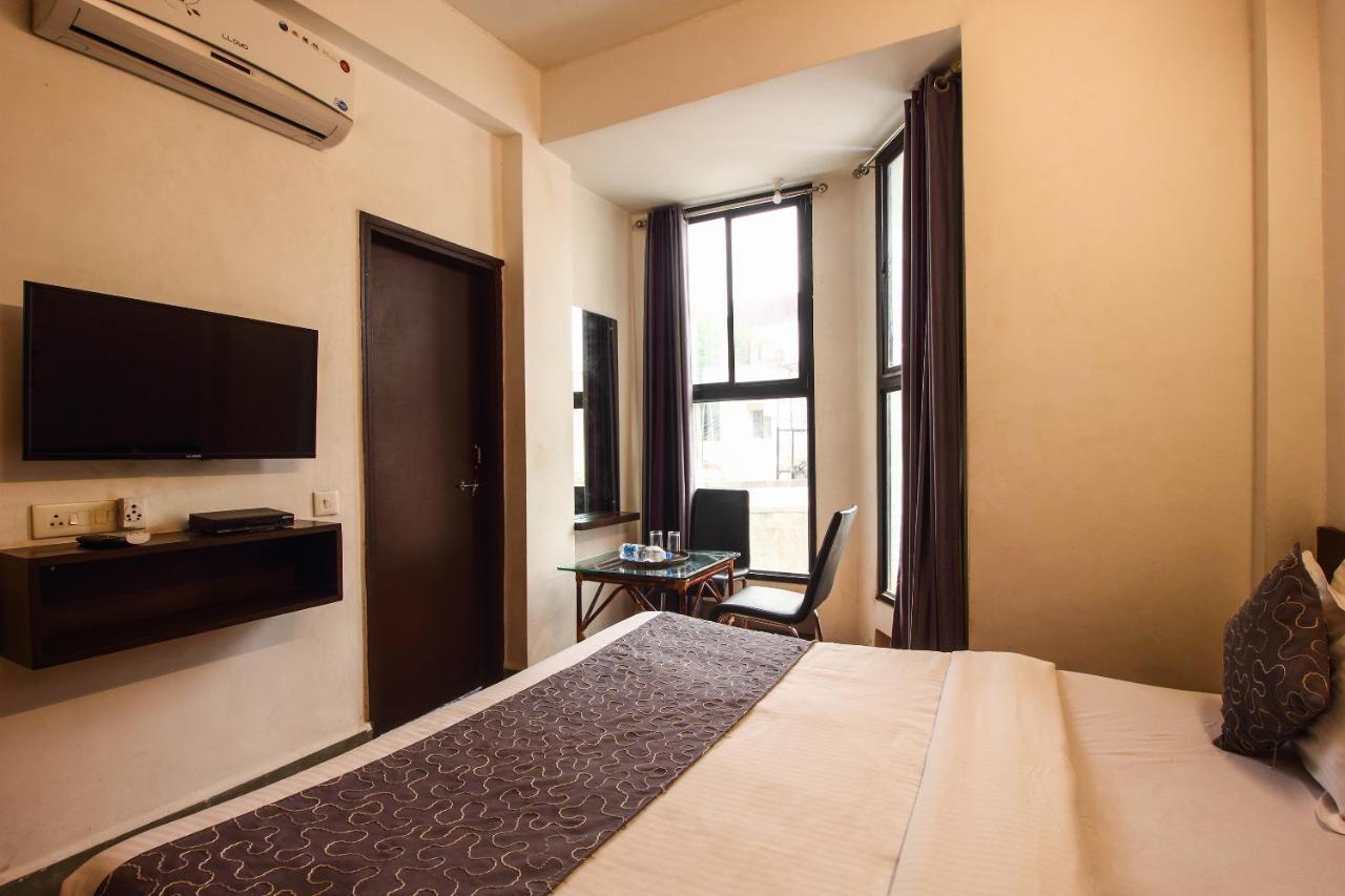 Oyo 3802 Hotel Nirmal Residency Evrengabad Dış mekan fotoğraf